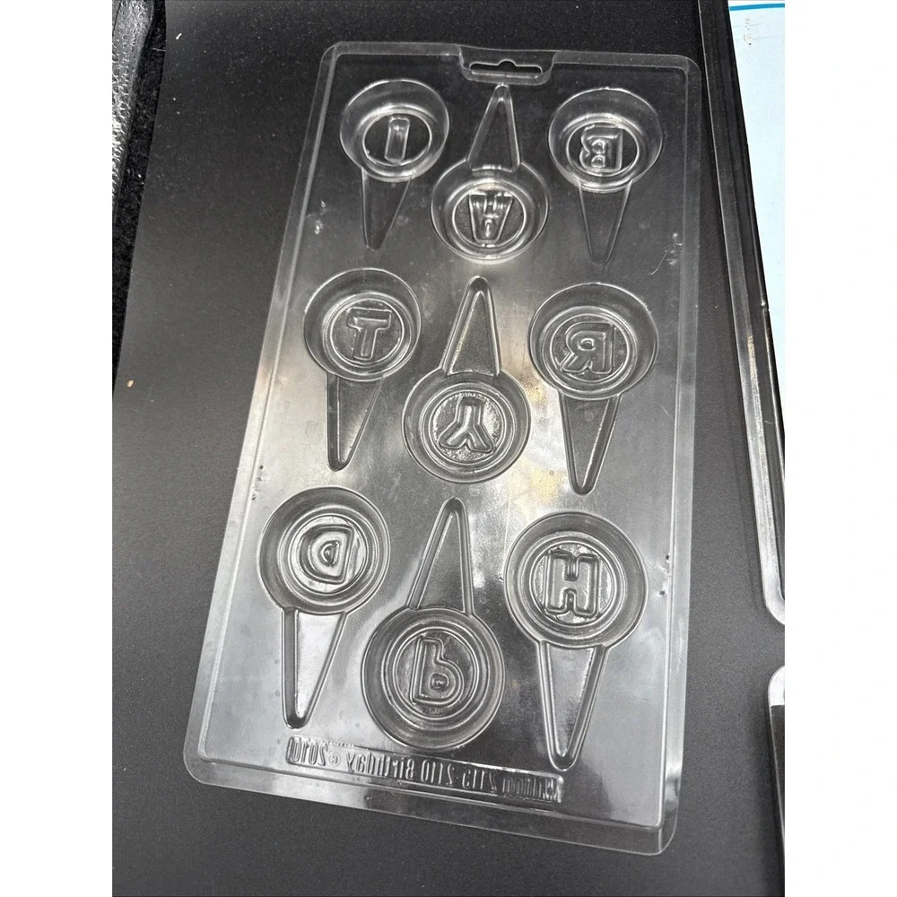 LOT 4 Wilton Plastic Candy Mold Chocolate Mold Birthday Seashells Sea Turtle Wed